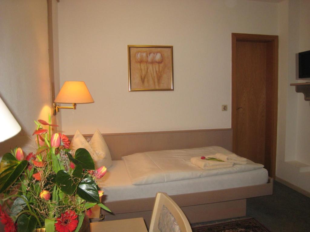 Zum Floesser Neckartenzlingen 部屋 写真